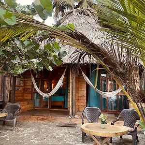 Chill And Surf Mendihuaca Guest house